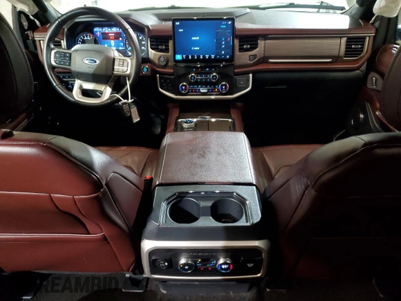 2023 Ford Expedition Max Limited с VIN 1FMJK2A81PEA48386, выставлен на аукционе Copart как лот 50130845 с пробегом 52 612 миль миль и Чистый • Clean title. История ставок и продаж доступна на DreamBid. Изображение 8.