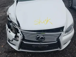 2014 Lexus LS 460 с VIN JTHCL5EF5E5020848, выставлен на аукционе IAAI как лот 42192746 с пробегом 115 766 миль миль и . История ставок и продаж доступна на DreamBid. Изображение 10.