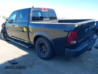2017 Ram 1500 Rebel z VIN 1C6RR7YT5HS811773, wystawiony jako IAAI lot #41410030 z przebiegiem 96 418 mil mil oraz . Historia ofert i sprzedaży dostępna na DreamBid. Obrazek 3.