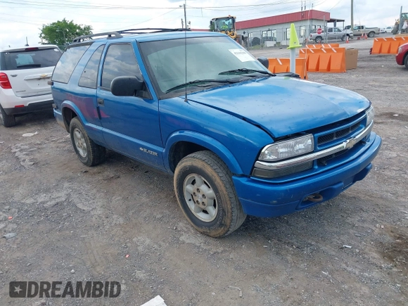 2000 Chevrolet Blazer LS z VIN 1GNCT18W6YK288858, wystawiony jako IAAI lot #42344368 z przebiegiem 207 183 mil mil oraz . Historia ofert i sprzedaży dostępna na DreamBid. Obrazek 1.