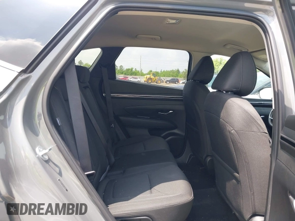 2024 Hyundai Tucson SEL with VIN 5NMJBCDE1RH340504, listed as a IAAI auction lot 42115650 with 39,056 mi miles. Bid and sale history available at carsss.com. Image 8.