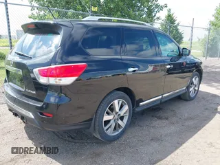 2013 Nissan Pathfinder Platinum with VIN 5N1AR2MN4DC684143, listed as a IAAI auction lot 42628621 with 88,901 mi miles and . Bid and sale history available at DreamBid. Image 4.