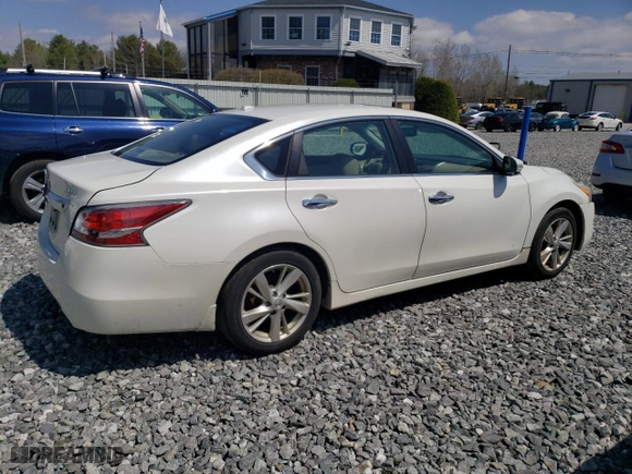 2015 Nissan Altima 2.5 SV with VIN 1N4AL3AP7FC131142, listed as a Copart auction lot 53707845 with 236,238 mi miles and Salvage Title. Bid and sale history available at carsss.com. Image 3.