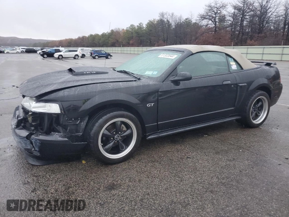 2001 Ford Mustang GT Deluxe with VIN 1FAFP45X91F136800, listed as a Copart auction lot 81303544 with 101,864 mi miles and Salvage Title. Bid and sale history available at carsss.com. Image 1.