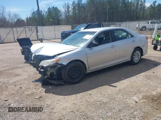 2014 Toyota Camry L with VIN 4T4BF1FK2ER433410, listed as a IAAI auction lot 41827639 with 191,842 mi miles. Bid and sale history available at carsss.com. Image 2.