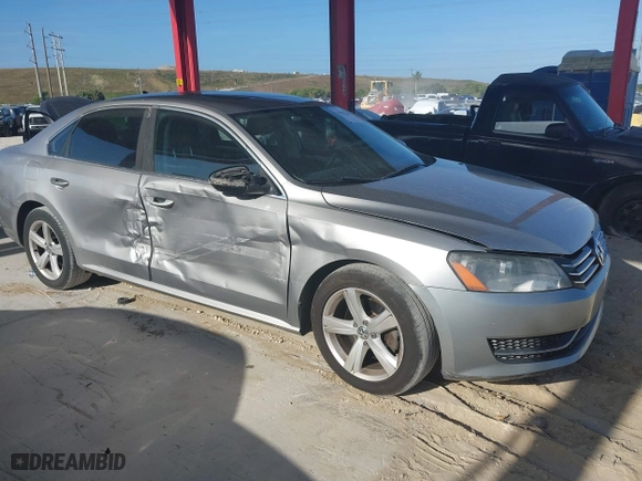 2012 Volkswagen Passat SE with VIN 1VWBH7A38CC066959, listed as a IAAI auction lot 41947804 with 171,738 mi miles. Bid and sale history available at carsss.com. Image 13.