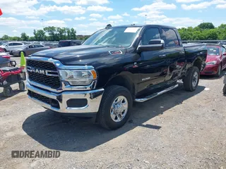 2019 Ram 2500 Tradesman with VIN 3C6UR5CL7KG552062, listed as a IAAI auction lot 42253889 with 56,067 mi miles and . Bid and sale history available at DreamBid. Image 18.