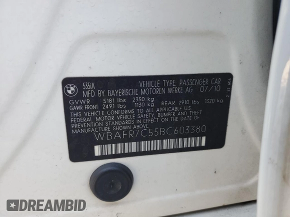 2011 BMW 5 Series 535i z VIN WBAFR7C55BC603380, wystawiony jako Copart lot #55961545 z przebiegiem Nie podano mil oraz Nie do naprawy • Non repairable. Historia ofert i sprzedaży dostępna na DreamBid. Obrazek 12.