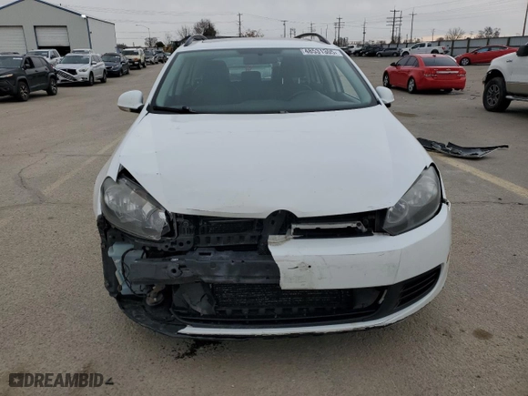 2014 Volkswagen Jetta SportWagen TDI w/Sunroof & Nav with VIN 3VWPL7AJ3EM618727, listed as a Copart auction lot 48531305 with 136,930 mi miles and Salvage Title. Bid and sale history available at carsss.com. Image 5.