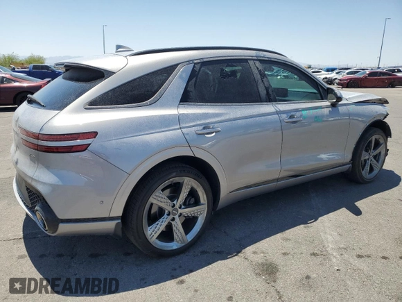 2023 Genesis GV70 2.5T with VIN KMUMADTB6PU096459, listed as a Copart auction lot 60824135 with 29,743 mi miles and Salvage title. Bid and sale history available at DreamBid. Image 3.