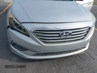 2016 Hyundai Sonata SE with VIN 5NPE24AF9GH355823, listed as a IAAI auction lot 42081692 with 156,394 mi miles and . Bid and sale history available at carsss.com. Image 6.