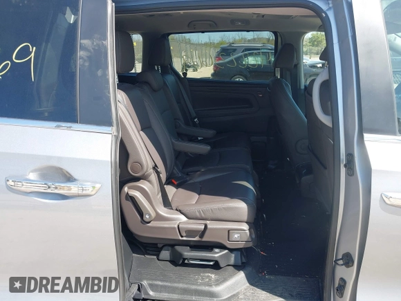 2024 Honda Odyssey Touring с VIN 5FNRL6H88RB046282, выставлен на аукционе IAAI как лот 42223669 с пробегом Не указан миль и . История ставок и продаж доступна на DreamBid. Изображение 8.