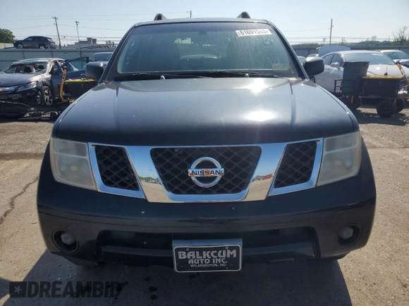 2007 Nissan Pathfinder SE z VIN 5N1AR18W87C637358, wystawiony jako Copart lot #61691545 z przebiegiem 97 134 mil mil oraz Czysty tytuł • Clean title. Historia ofert i sprzedaży dostępna na DreamBid. Obrazek 5.