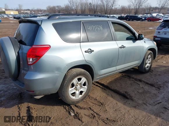 2007 Toyota RAV4 with VIN JTMBD33V476037999, listed as a IAAI auction lot 41751398 with 147,125 mi miles. Bid and sale history available at carsss.com. Image 4.