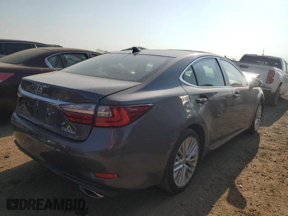 2016 Lexus ES 330 z VIN 58ABK1GG7GU012343, wystawiony jako Copart lot #57049315 z przebiegiem 47 745 mil mil oraz Szkoda całkowita • Salvage title. Historia ofert i sprzedaży dostępna na DreamBid. Obrazek 3.