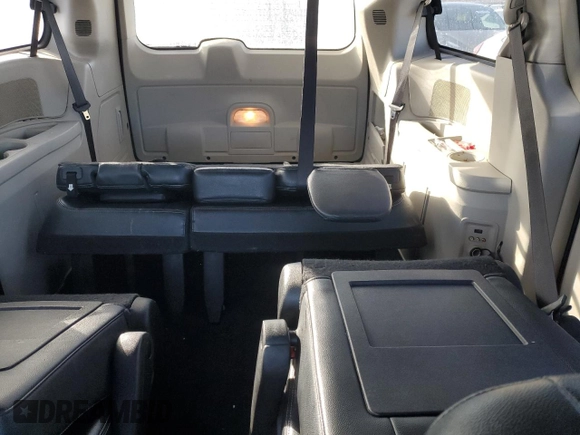 2014 Chrysler Town & Country Touring with VIN 2C4RC1BG0ER307003, listed as a Copart auction lot 44951475 with 135,245 mi miles and Salvage Title. Bid and sale history available at carsss.com. Image 10.