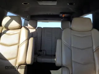 2019 Cadillac Escalade ESV Platinum z VIN 1GYS4KKJ6KR203711, wystawiony jako Copart lot #83627944 z przebiegiem 54 241 mil mil oraz Nie do naprawy • Non repairable. Historia ofert i sprzedaży dostępna na DreamBid. Obrazek 10.