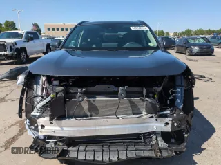 2022 Toyota RAV4 XLE with VIN 2T3P1RFV6NC280031, listed as a Copart auction lot 61268205 with 8,348 mi miles and Salvage title. Bid and sale history available at DreamBid. Image 5.