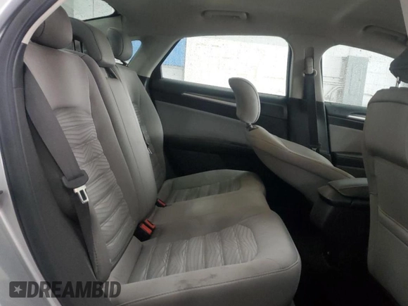 2016 Ford Fusion S z VIN 1FA6P0G75G5116516, wystawiony jako Copart lot #57275215 z przebiegiem 179 353 mil mil oraz Szkoda całkowita • Salvage title. Historia ofert i sprzedaży dostępna na DreamBid. Obrazek 10.