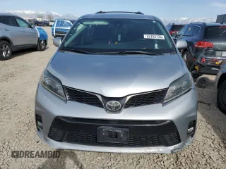 2018 Toyota Sienna SE with VIN 5TDXZ3DC2JS919264, listed as a Copart auction lot 52763135 with 159,835 mi miles and Salvage title. Bid and sale history available at DreamBid. Image 5.