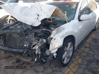 2005 Nissan Maxima 3.5 SL with VIN 1N4BA41E05C827712, listed as a IAAI auction lot 41308198 with 1 mi miles. Bid and sale history available at carsss.com. Image 6.