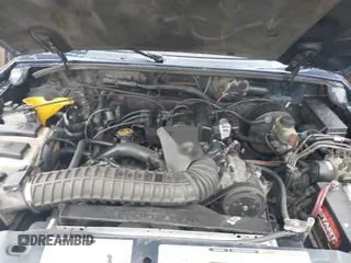 2000 Ford Ranger XLT with VIN 1FTZR15X2YTA80288, listed as a IAAI auction lot 42088424 with 271,049 mi miles. Bid and sale history available at carsss.com. Image 10.