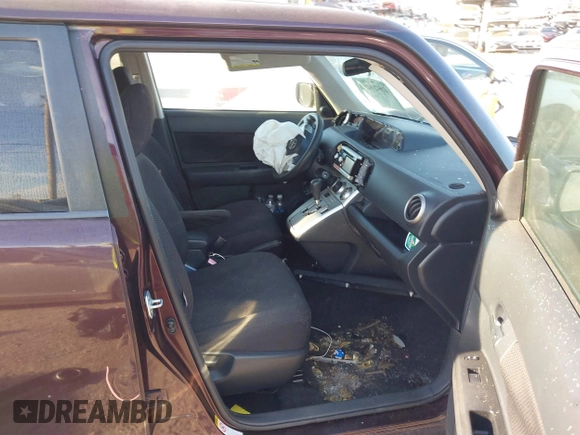 2010 Scion xB with VIN JTLZE4FE8A1113455, listed as a IAAI auction lot 40523410 with 1 mi miles. Bid and sale history available at carsss.com. Image 5.