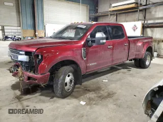 2017 Ford F-350 Lariat z VIN 1FT8W3DT5HEC70525, wystawiony jako Copart lot #88134505 z przebiegiem 115 985 mil mil oraz Szkoda całkowita • Salvage title. Historia ofert i sprzedaży dostępna na DreamBid. Obrazek 1.