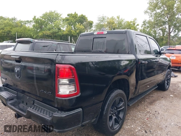 2020 Ram 1500 Big Horn with VIN 1C6SRFFT0LN216433, listed as a IAAI auction lot 40032077 with 102,298 mi miles. Bid and sale history available at carsss.com. Image 4.