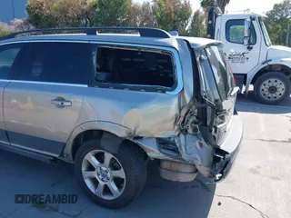 2011 Volvo XC70 3.2L with VIN YV4940BZ0B1095869, listed as a IAAI auction lot 42152626 with 133,696 mi miles and . Bid and sale history available at DreamBid. Image 6.