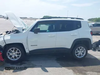 2022 Jeep Renegade Latitude with VIN ZACNJDB11NPN44179, listed as a IAAI auction lot 42523206 with 29,966 mi miles and . Bid and sale history available at DreamBid. Image 14.