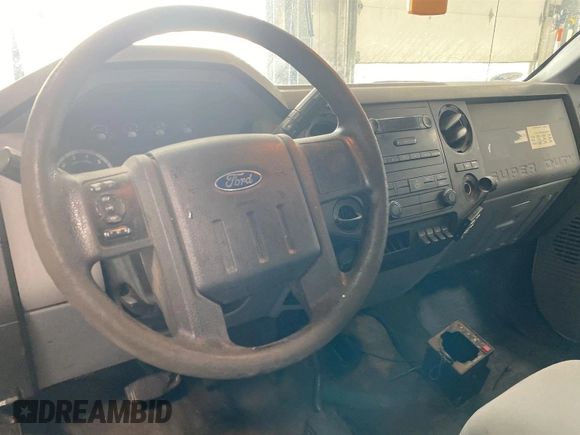 2014 Ford F-250 XL with VIN 1FD7X2B64EEB03645, listed as a IAAI auction lot 42677861 with 354,237 mi miles and . Bid and sale history available at DreamBid. Image 8.