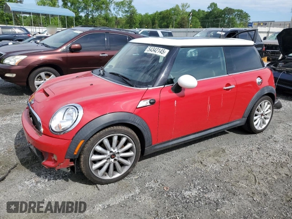2011 MINI Hardtop S z VIN WMWSV3C50BTY10844, wystawiony jako Copart lot #54342145 z przebiegiem 86 825 mil mil oraz Szkody całkowita. Historia ofert i sprzedaży dostępna na DreamBid. Obrazek 1.