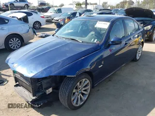 2011 BMW 3 Series 328i with VIN WBAPH5G59BNM72013, listed as a IAAI auction lot 41970086 with 71,408 mi miles. Bid and sale history available at carsss.com. Image 2.
