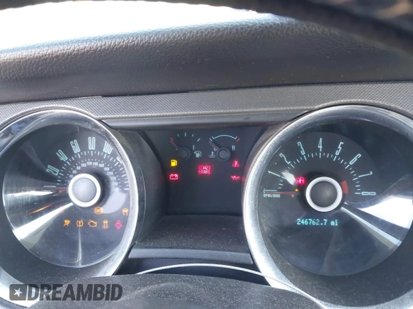 2013 Ford Mustang V6 with VIN 1ZVBP8AM6D5275902, listed as a IAAI auction lot 41750633 with 246,762 mi miles and . Bid and sale history available at DreamBid. Image 7.