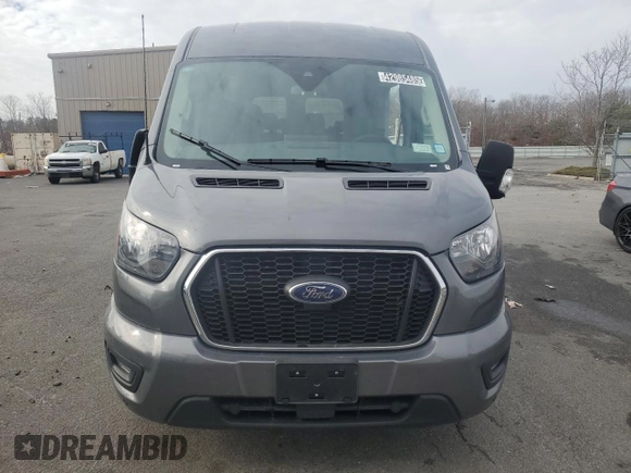 2024 Ford Transit Passenger XL with VIN 1FBAX2C83RKA49731, listed as a Copart auction lot 42985485 with 9,180 mi miles and Clean Title. Bid and sale history available at carsss.com. Image 5.