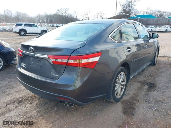 2013 Toyota Avalon XLE with VIN 4T1BK1EB2DU022014, listed as a IAAI auction lot 41558058 with 205,487 mi miles. Bid and sale history available at carsss.com. Image 4.