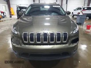 2015 Jeep Cherokee Latitude z VIN 1C4PJMCS9FW551890, wystawiony jako Copart lot #60148795 z przebiegiem 129 928 mil mil oraz Szkoda całkowita • Salvage title. Historia ofert i sprzedaży dostępna na DreamBid. Obrazek 5.