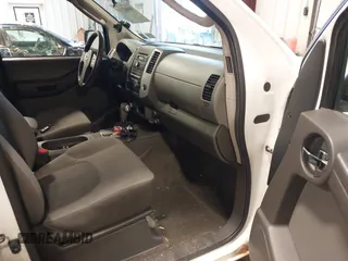2012 Nissan Xterra S z VIN 5N1AN0NW6CC515246, wystawiony jako IAAI lot #41607518 z przebiegiem 133 787 mil mil oraz . Historia ofert i sprzedaży dostępna na DreamBid. Obrazek 5.