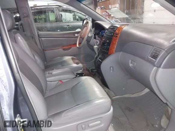 2009 Toyota Sienna XLE with VIN 5TDBK22C29S028110, listed as a IAAI auction lot 41496169 with 253,057 mi miles and . Bid and sale history available at DreamBid. Image 5.