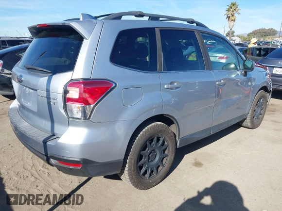 2017 Subaru Forester Premium with VIN JF2SJGEC5HH450517, listed as a IAAI auction lot 41425339 with 185,885 mi miles. Bid and sale history available at carsss.com. Image 4.