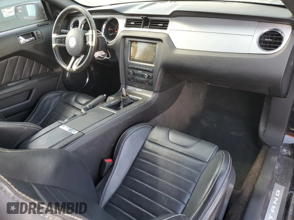2013 Ford Mustang GT with VIN 1ZVBP8CF3D5268582, listed as a Copart auction lot 53849955 with 129,229 mi miles and Clean Title. Bid and sale history available at carsss.com. Image 8.