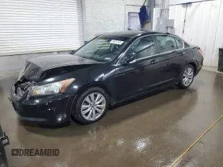 2011 Honda Accord EX z VIN 1HGCP2F7XBA031215, wystawiony jako Copart lot #56638195 z przebiegiem 217 477 mil mil oraz Szkoda całkowita • Salvage title. Historia ofert i sprzedaży dostępna na DreamBid. Obrazek 1.