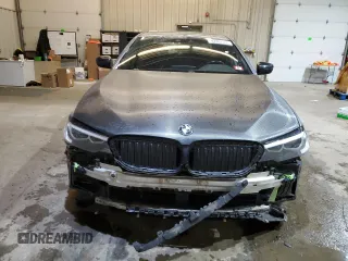 2019 BMW 5 Series 540i xDrive with VIN WBAJE7C55KWW05568, listed as a Copart auction lot 42807505 with 58,611 mi miles and Salvage Title. Bid and sale history available at carsss.com. Image 5.