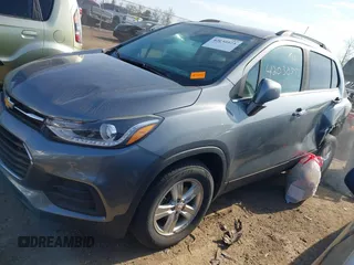 2019 Chevrolet Trax LT with VIN KL7CJPSB9KB810930, listed as a IAAI auction lot 42030573 with 59,259 mi miles. Bid and sale history available at carsss.com. Image 18.