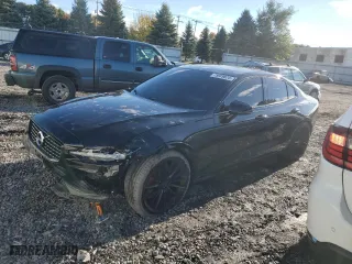 2022 Volvo S60 Momentum with VIN 7JRL12FZ4NG162127, listed as a Copart auction lot 75689824 with 77,622 mi miles and Salvage Title. Bid and sale history available at carsss.com. Image 1.