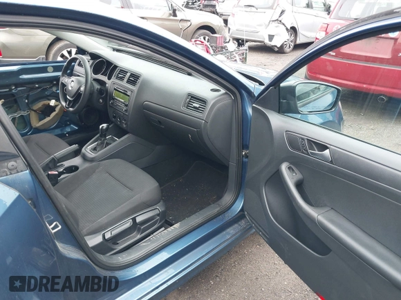 2015 Volkswagen Jetta S with VIN 3VW2K7AJ0FM347625, listed as a IAAI auction lot 42503613 with 92,587 mi miles and . Bid and sale history available at DreamBid. Image 5.