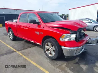 2019 Ram 1500 SLT z VIN 1C6RR7TT0KS654569, wystawiony jako IAAI lot #42048503 z przebiegiem 159 599 mil mil oraz . Historia ofert i sprzedaży dostępna na DreamBid. Obrazek 1.