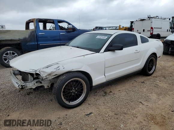 2008 Ford Mustang Deluxe with VIN 1ZVHT80N385107270, listed as a Copart auction lot 51491455 with 200,786 mi miles and Salvage Title. Bid and sale history available at DreamBid. Image 1.