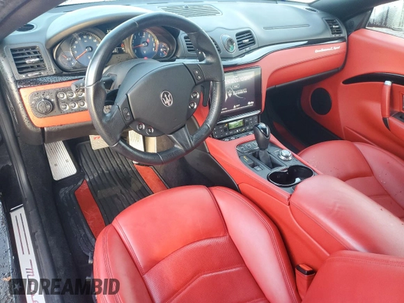2019 Maserati GranTurismo Sport z VIN ZAM45VMA0K0341514, wystawiony jako Copart lot #72434174 z przebiegiem 16 775 mil mil oraz Szkoda całkowita • Salvage title. Historia ofert i sprzedaży dostępna na DreamBid. Obrazek 8.